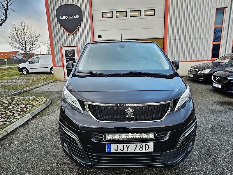Begagnad Peugeot Expert 122 HK (89 kW) 2019 Svart Van