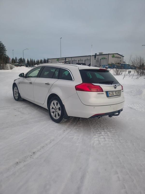 Begagnad Opel Insignia 195 HK (143 kW) 2013 Kombi