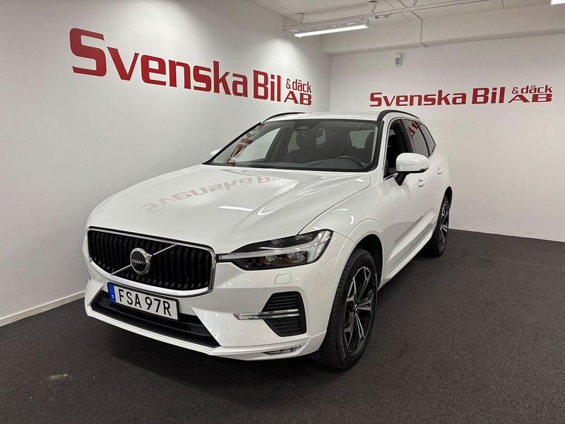 Vit Begagnad 2022 Volvo XC60 Momentum SUV | 389 000 kr (Marknadspris) - Bild 1/4