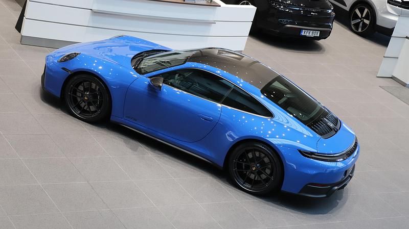 Begagnad Porsche 911 548 HK (403 kW) 2024 Blå