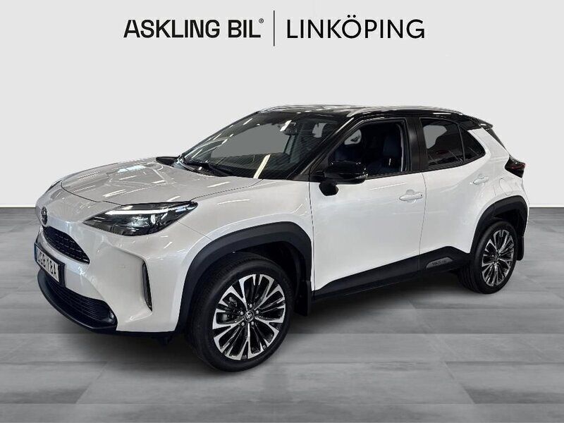 Vit Begagnad 2021 Toyota Yaris Cross Edition SUV | 285 000 kr (Marknadspris) - Bild 1/4