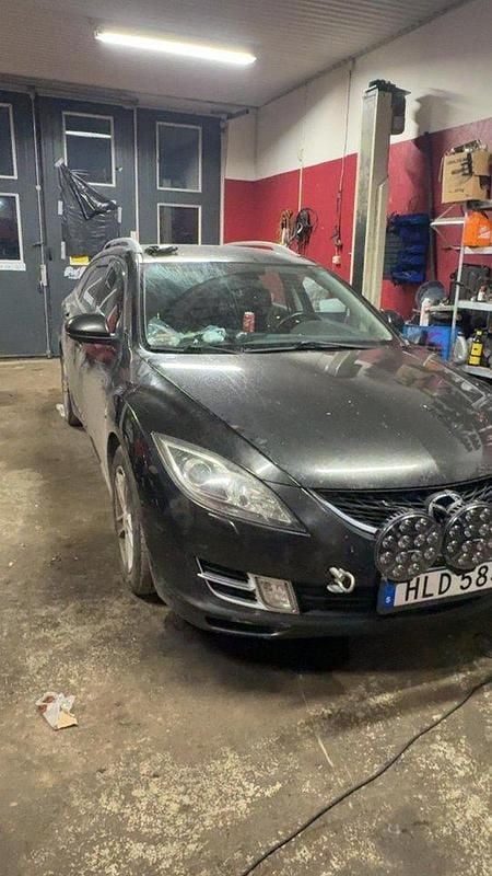 Svart Begagnad 2008 Mazda 6 Kombi | 8 000 kr (Bra pris) - Bild 1/4