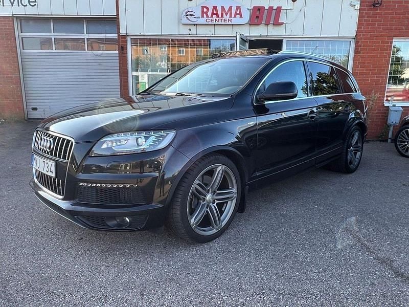 Svart Begagnad 2013 Audi Q7 S-Line SUV | 149 800 kr (Marknadspris) - Bild 1/4
