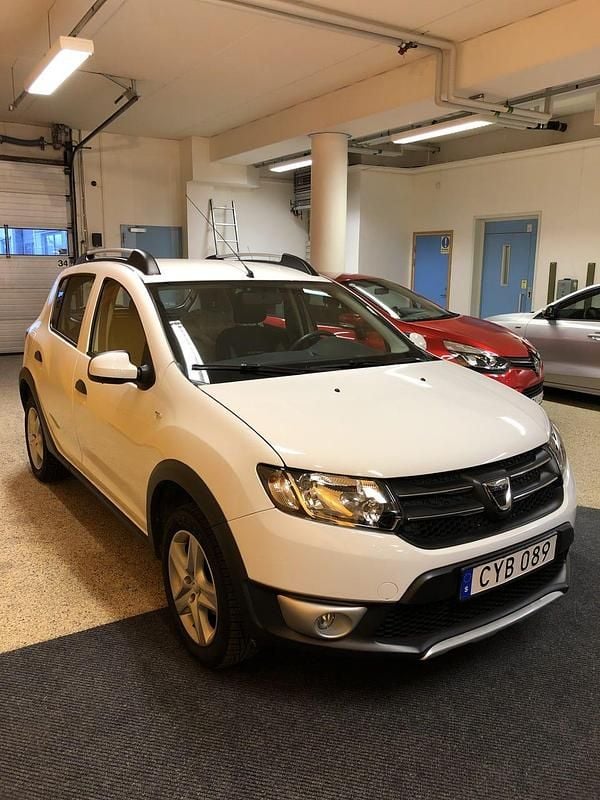 Begagnad 2016 Dacia Sandero Stepway Kombi | 59 000 kr (Marknadspris) - Bild 1/3
