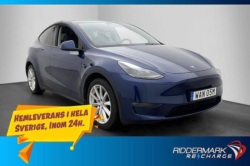 Blå Begagnad 2021 Tesla Model Y Long Range AWD SUV | 329 900 kr (Marknadspris) - Bild 1/3