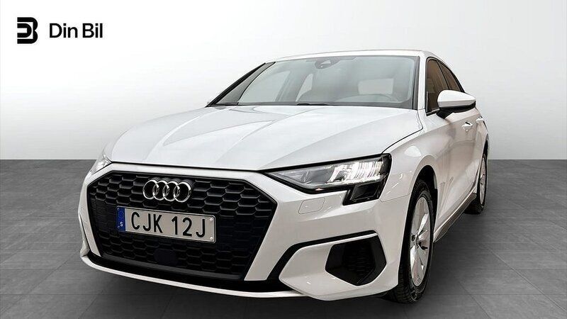 Vit Begagnad 2022 Audi A3 Sportback Proline Halvkombi | 199 000 kr (Superpris) - Bild 1/4