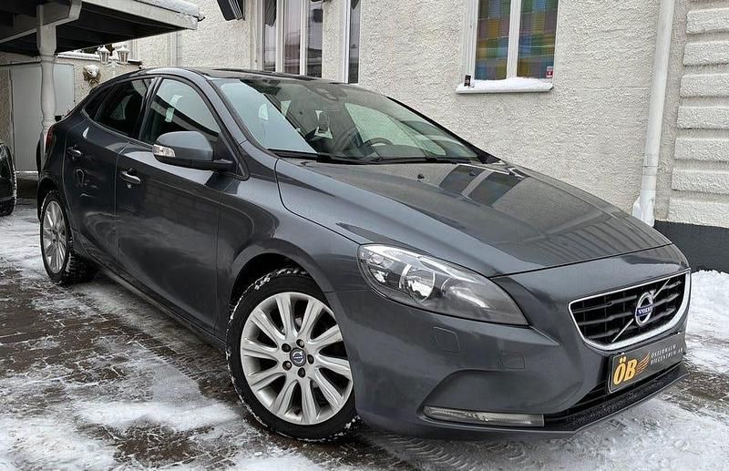 Begagnad Volvo V40 Kinetic 116 HK (85 kW) 2014 Grå