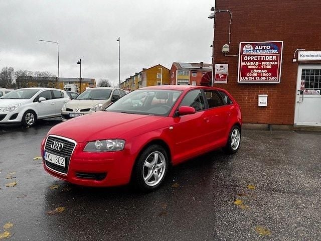 Röd Begagnad 2007 Audi A3 Sportback Attraction Halvkombi | 45 000 kr (Marknadspris) - Bild 1/4