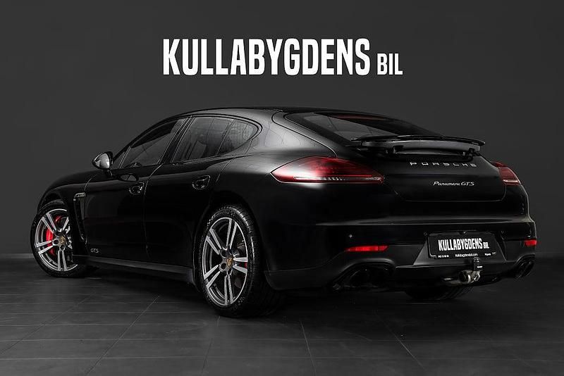 Begagnad Porsche Panamera GTS Chrono 441 HK (324 kW) 2016 Jet black metallic Sedan