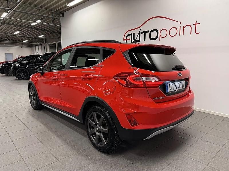 Begagnad Ford Fiesta Active 101 HK (74 kW) 2019 Röd Kombi