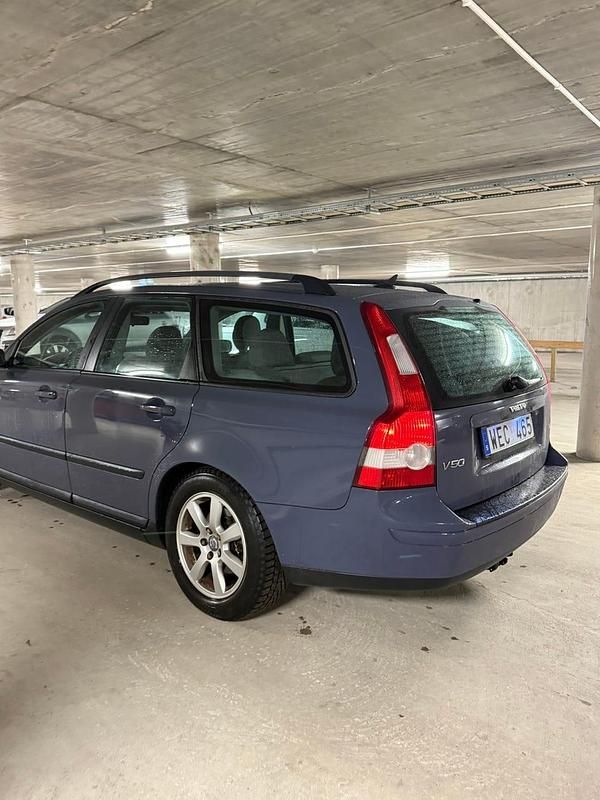Begagnad 2005 Volvo V50 Kombi | 17 500 kr (Bra pris) - Bild 1/4