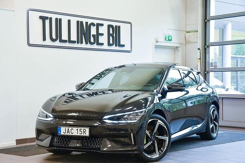 Svart Begagnad 2022 Kia EV6 2 SUV | 449 900 kr (Marknadspris) - Bild 1/4