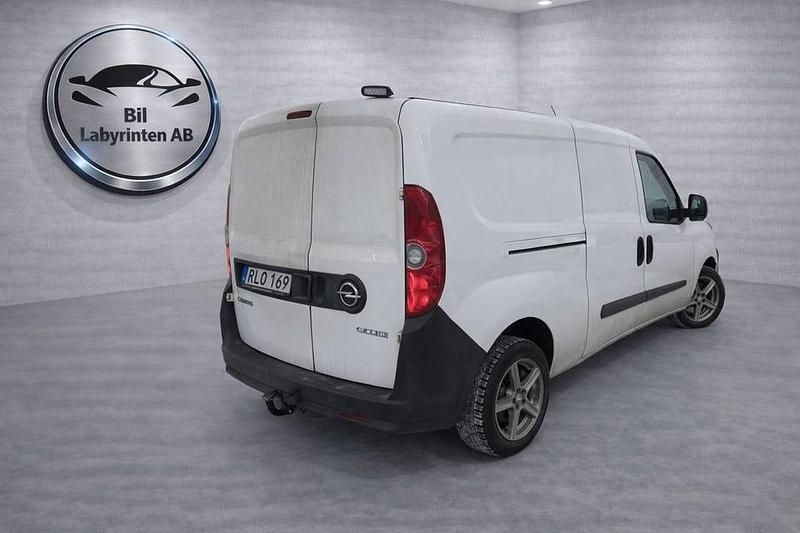 Begagnad Opel Combo 120 HK (88 kW) 2015 Vit Minibuss