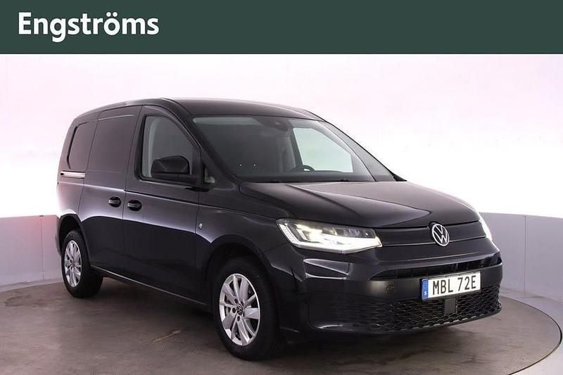 Svart Begagnad 2021 VW Caddy Minibuss | 219 000 kr (Superpris) - Bild 1/4