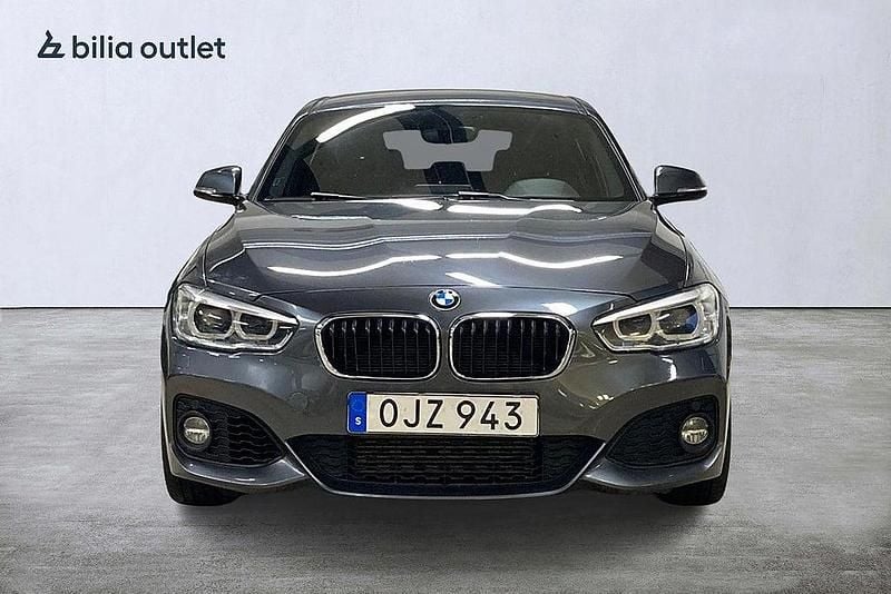 Begagnad BMW 118 M Sport 136 HK (100 kW) 2016 Grå Halvkombi