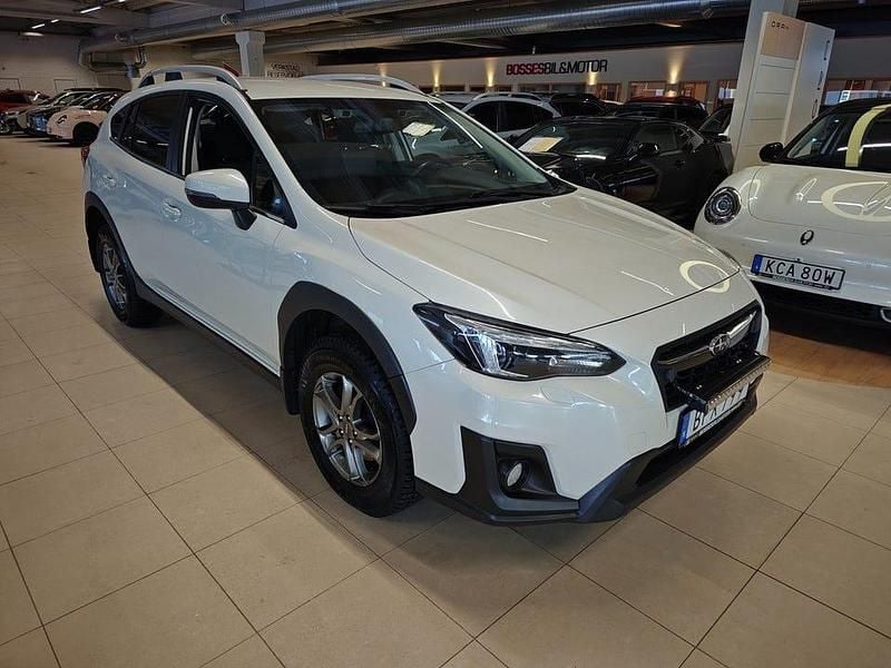 Vit Begagnad 2018 Subaru XV Active SUV | 199 000 kr (Marknadspris) - Bild 1/4