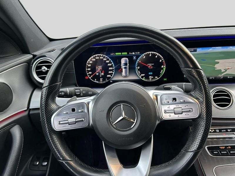 Begagnad Mercedes E300 AMG line 306 HK (225 kW) 2020 Vit