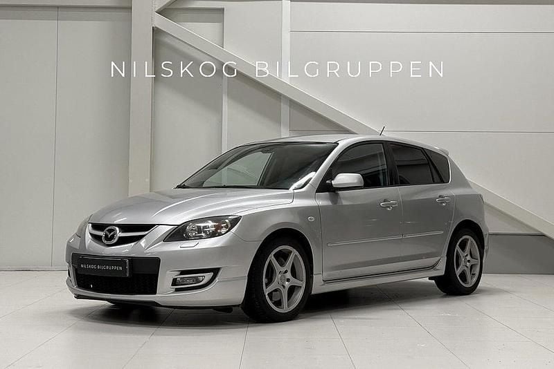 Grå Begagnad 2008 Mazda 3 Halvkombi | 69 900 kr (Marknadspris) - Bild 1/4