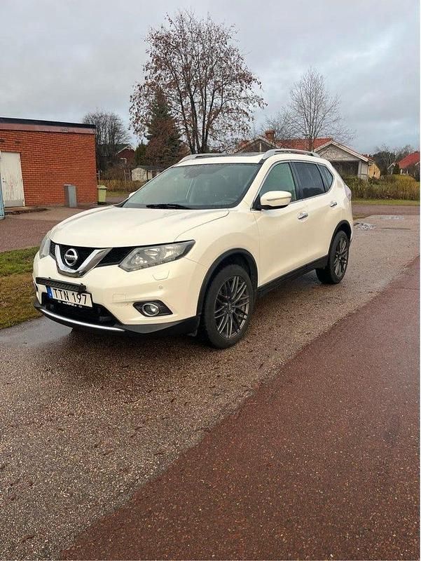 Vit Begagnad 2014 Nissan X-Trail SUV | 110 000 kr (Marknadspris) - Bild 1/4