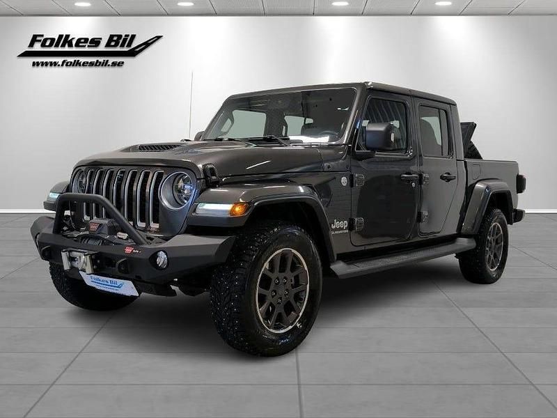 Begagnad Jeep Gladiator Overland 264 HK (194 kW) 2021 Grå Pickup