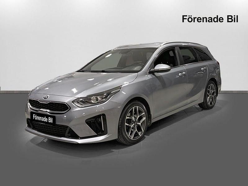 Lunar silver Begagnad 2019 Kia Ceed Sportswagon GT-Line Kombi | 189 000 kr (Marknadspris) - Bild 1/4