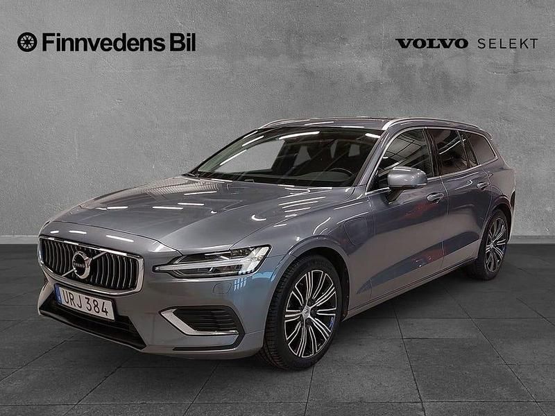 Grå Begagnad 2021 Volvo V60 Inscription Kombi | 279 000 kr (Marknadspris) - Bild 1/4