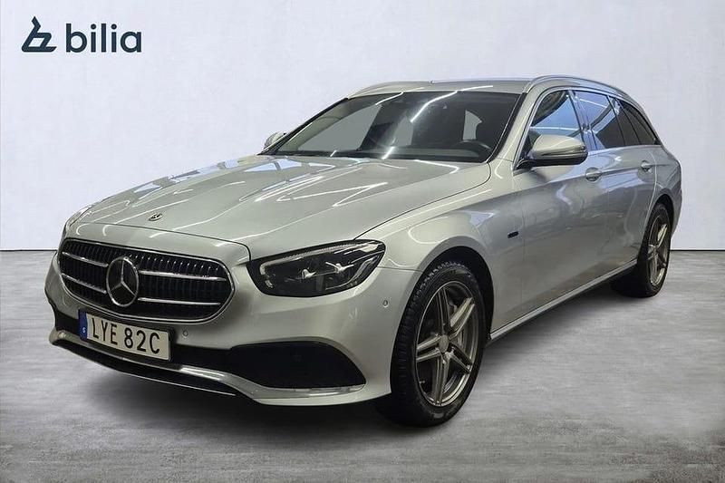 Silver Begagnad 2021 Mercedes E300 Avantgarde Kombi | 299 000 kr (Superpris) - Bild 1/4