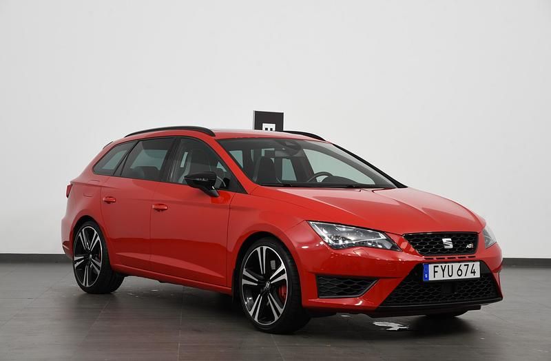 Begagnad Seat Leon CUPRA 2015 Röd