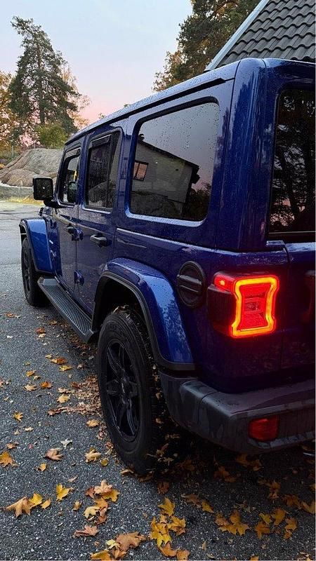 Blå Begagnad 2018 Jeep Wrangler Unlimited SUV | 449 000 kr - Bild 1/4