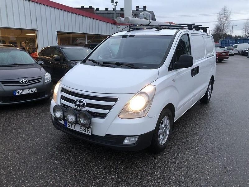 Begagnad Hyundai H-1 136 HK (100 kW) 2013 Vit Minibuss
