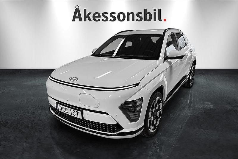 Begagnad Hyundai Kona Advanced 160 kW (218 HK) 2023 Vit SUV