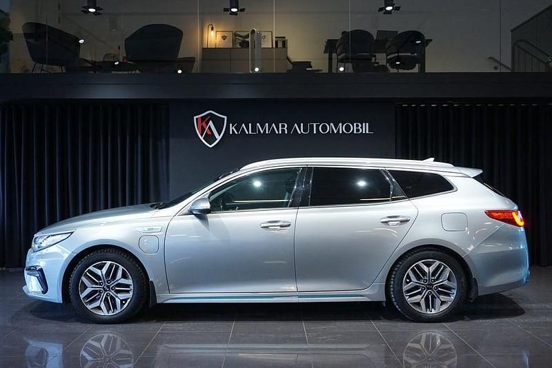 Begagnad Kia Optima Advance 205 HK (150 kW) 2019 Grå Kombi