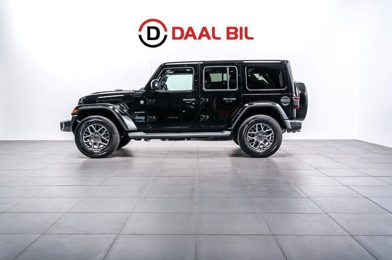 Svart Begagnad 2021 Jeep Wrangler Unlimited SUV | 619 700 kr (Marknadspris) - Bild 1/4
