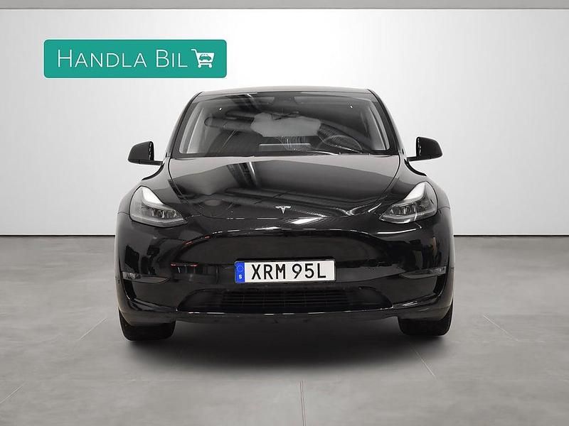 Begagnad Tesla Model Y Long Range AWD 378 kW (514 HK) 2023 Svart SUV