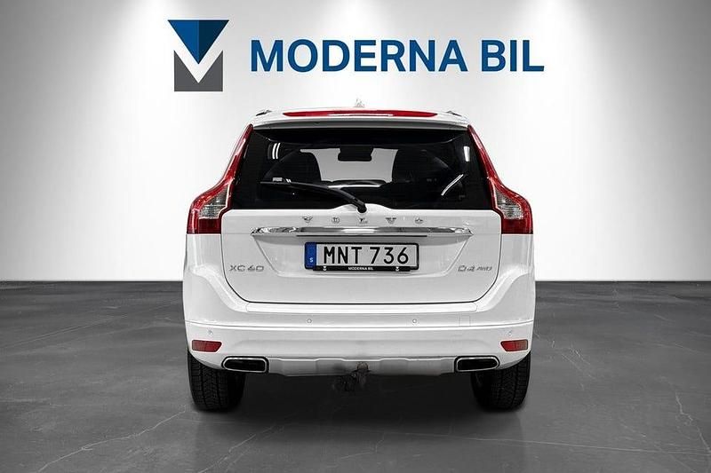 Begagnad Volvo XC60 Ocean Race 181 HK (133 kW) 2014 Vit SUV