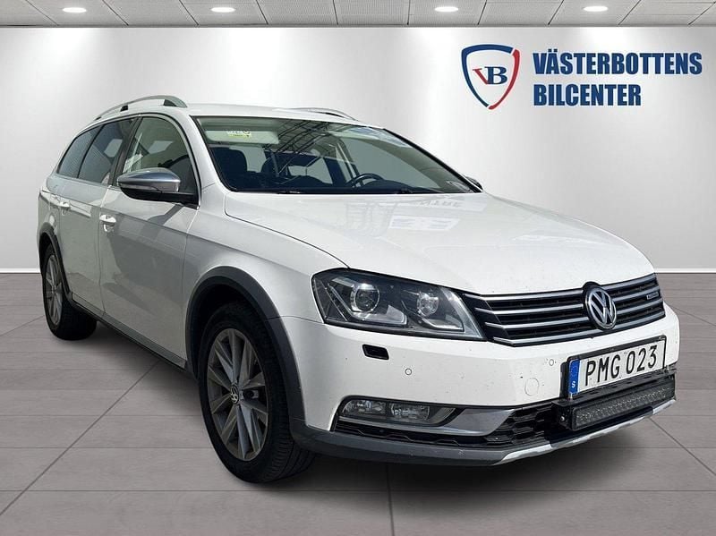 Vit Begagnad 2015 VW Passat Alltrack Kombi | 96 000 kr (Bra pris) - Bild 1/2