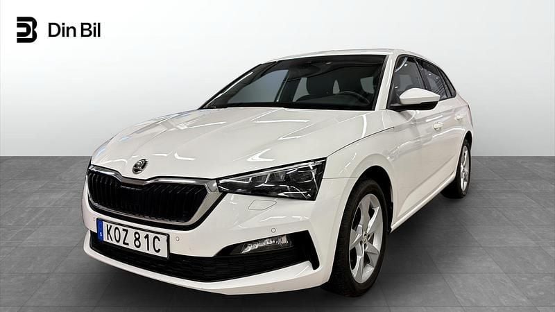 Candy white Begagnad 2022 Skoda Scala Style Halvkombi | 214 900 kr (Marknadspris) - Bild 1/4
