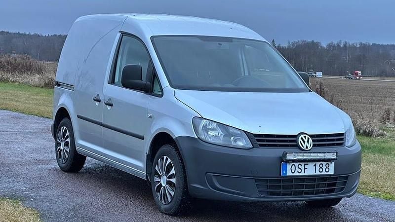 Silver Begagnad 2015 VW Caddy Minibuss | 59 900 kr (Marknadspris) - Bild 1/4