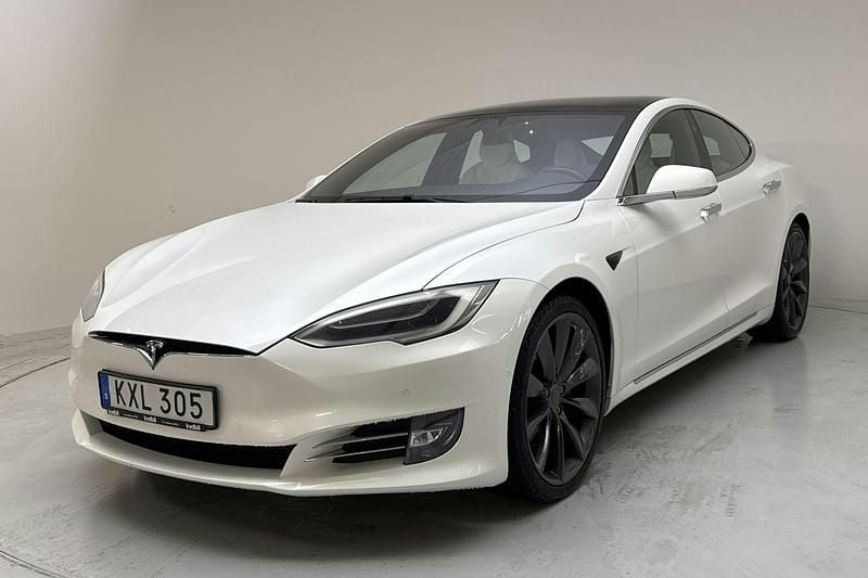 Vit Begagnad 2020 Tesla Model S Sedan | 320 000 kr (Superpris) - Bild 1/4