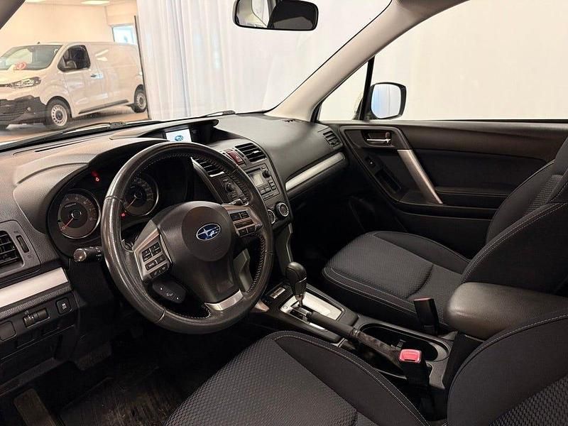 Begagnad Subaru Forester 150 HK (110 kW) 2014 Vit (satin white pearl) SUV