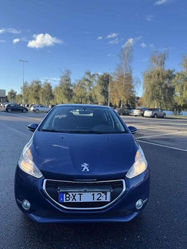 Begagnad Peugeot 208 82 HK (60 kW) 2013 Halvkombi