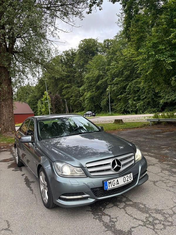 Begagnad Mercedes C220 170 HK (125 kW) 2012