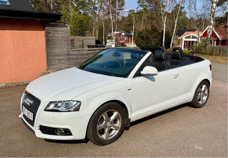Vit Begagnad 2010 Audi A3 Cabriolet S-Line Cab | 115 000 kr - Bild 1/4