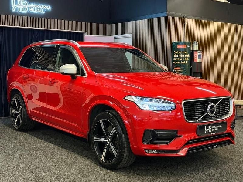 Röd Begagnad 2015 Volvo XC90 R-Design SUV | 269 900 kr (Marknadspris) - Bild 1/4