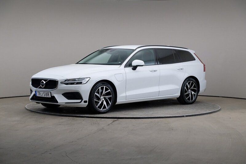 Vit Begagnad 2020 Volvo V60 Momentum Kombi | 275 000 kr (Bra pris) - Bild 1/4