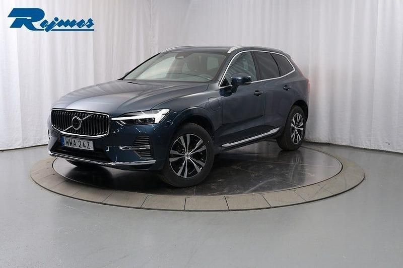 Denim blue metallic Begagnad 2023 Volvo XC60 Core SUV | 409 900 kr (Bra pris) - Bild 1/4