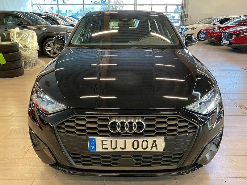 Begagnad Audi A3 Sportback 150 HK (110 kW) 2022 Svart Halvkombi