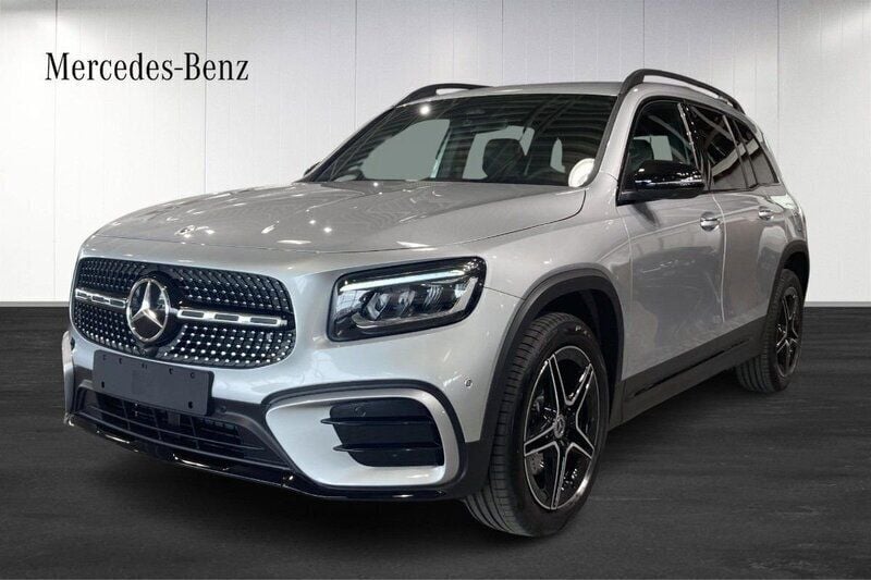 Ny 2025 Mercedes GLB200 AMG Line Premium SUV | 514 900 kr - Bild 1/4