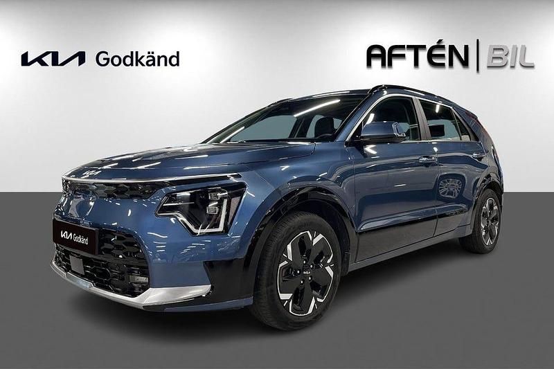 Begagnad Kia e-Niro 150 kW (204 HK) 2022 Blå SUV