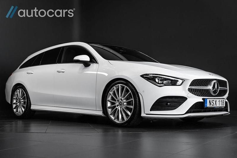 Vit Begagnad 2020 Mercedes CLA200 Shooting Brake AMG Kombi | 318 750 kr (Lite dyr) - Bild 1/4